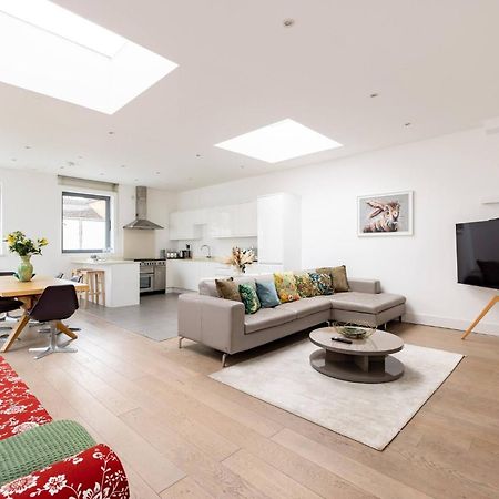 Wild Roses Serviced Apartments - Borough London Exterior photo