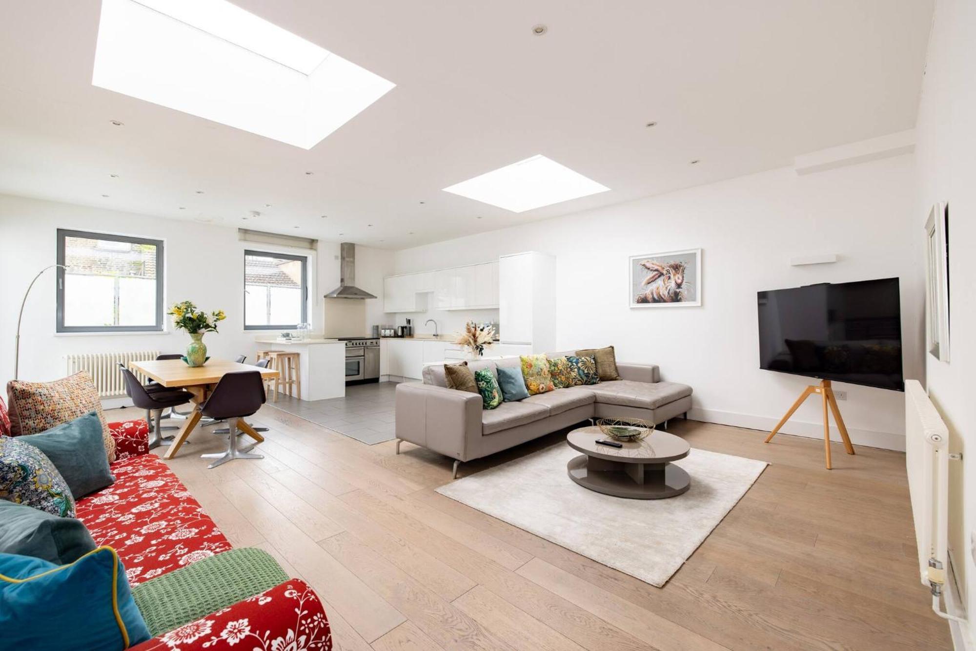 Wild Roses Serviced Apartments - Borough London Exterior photo